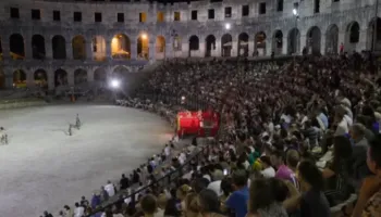 Gladiatorët e sotëm sjellin Romën e Lashtë në Arenën e Pulës