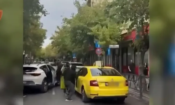 Goditen disa grupe që shisnin drogë pranë shkollave në Tiranë, arrestohen 31 persona