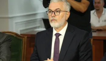 Gogu: Kushtetuesja zbatohet, zgjidhja Kuvendi, administrata jo pjesë
