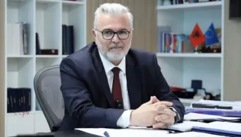 Gogu sfidon debatin për pagat: Vonesa e Kuvendit nuk justifikon shkeljen e Kushtetutës