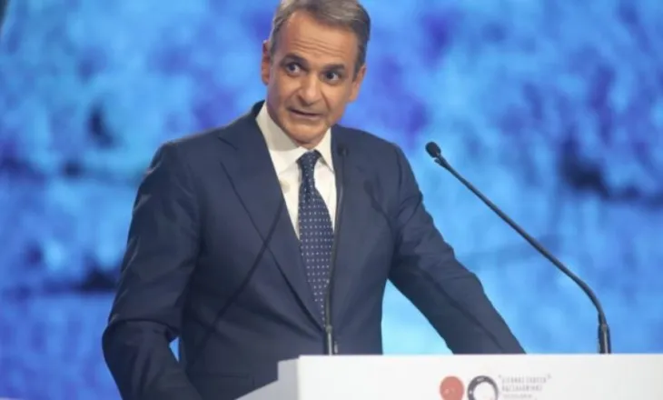 Greqia me paketë masash ekonomike! Pensionistët do marrin 400 euro shtesë çdo vit! Paga minimale 1000 euro!