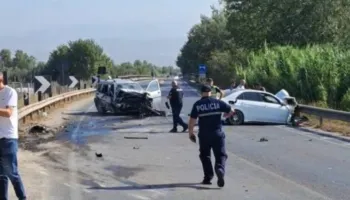 Gushti përgjaku rrugët, 22 të vdekur në 159 aksidente! Detajet e statistikave, nga grupmosha te dita e ‘mallkuar’ !