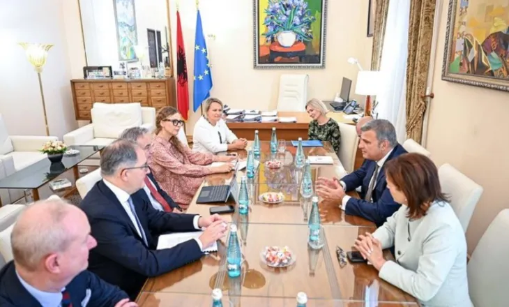 Guvernatori Sejko takohet me drejtorin e BERZH, në fokus kreditimi, bizneset e vogla dhe integrimi në BE!