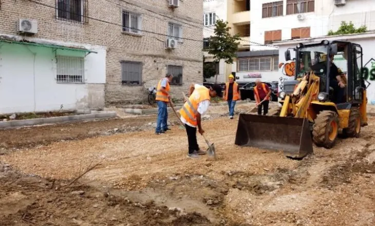 Hapësirat e pashfrytëzuara marrin një tjetër funksion, Bashkia e Tiranës i kthen në kënde lojërash