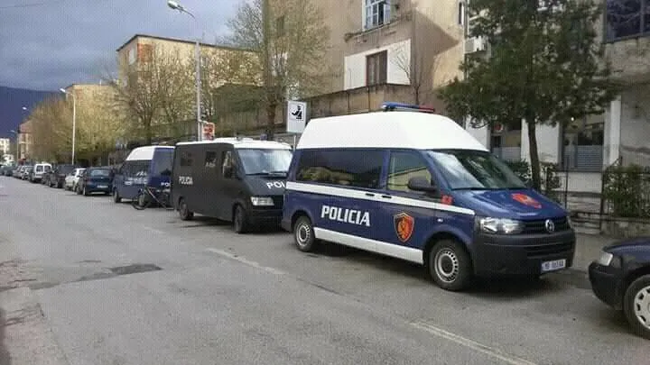 Has/ Të shtëna me armë zjarri, plagoset një 29-vjeçar