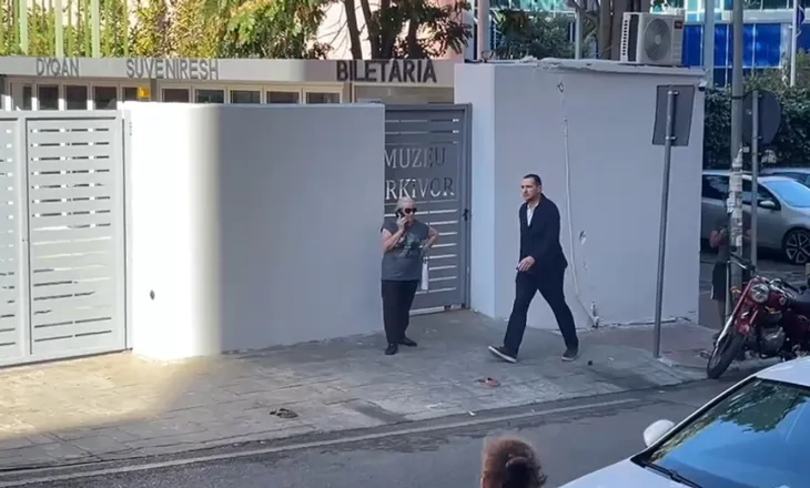 Hetimet për Ergys Agasin/ Ilir Proda del nga SPAK duke tymosur, në mëngjes i kontrolluan banesën! Shikoni videon