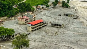 Himalaje/ Bilanci tragjik kalon 1,270 viktima, mijëra të zhdukur pas përmbytjeve shkatërruese