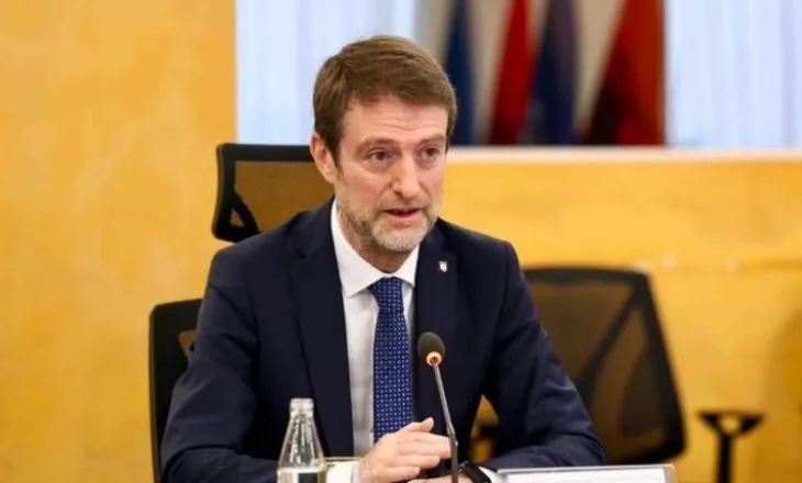 Hoxha: Në një klimë pasigurie, Shqipëria paraqitet në OKB me angazhim të palëkundur