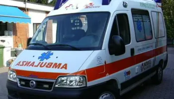 Humb jetën në spital 27-vjeçari në Tiranë, dyshohet se u helmua me pesticide