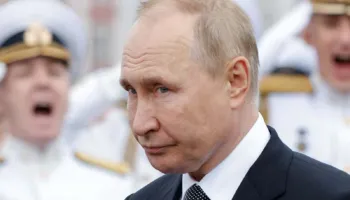 I DASHUR ARMIK/ LUFTA E FSHEHTË E PUTINIT, NË SHËNJESTËR ZGJEDHJET AMERIKANE