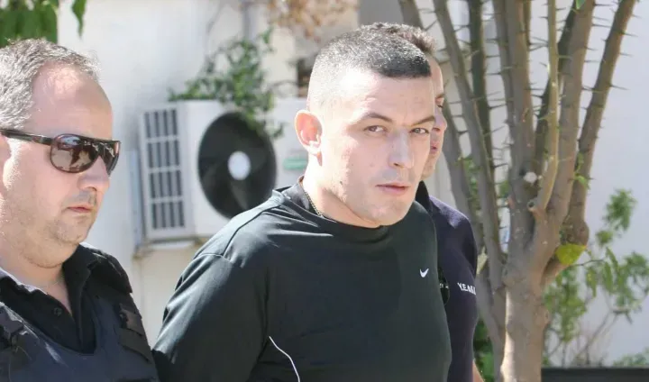 I dënuar përjetë për krime të rënda, mister mbi 16 lejet e burgut ndaj Alket Rizait në Greqi! Nga arratisjet spektakolare, tek…