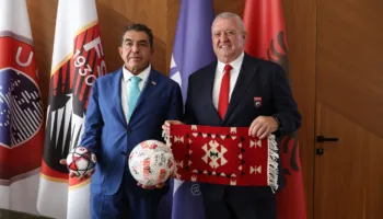 I dërguari i Trump viziton FSHF-në, Armand Duka: Futbolli promovon Shqipërinë në arenën globale