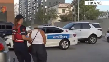 I mori mijëra euro për legalizim fals, mashtruesja e Kadastrës kapet në kafe në flagrancë