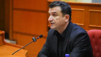 I njëjti këshill bashkiak që votoi shkarkimin me urdhër të Ramës, thërret Veliajn në mbledhje