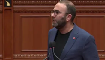 “Ia ka dorëzuar shtetin krimit të organizuar”/ Bardhi thirrje socialisteve: Silleni Ramen zvarrë këtu të japë llogari