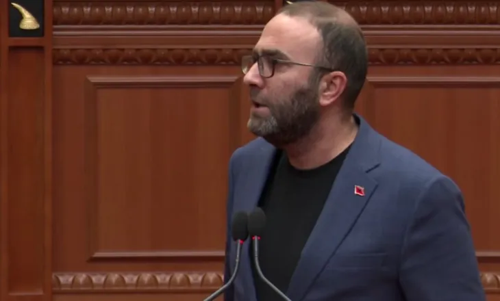 “Ia ka dorëzuar shtetin krimit të organizuar”/ Bardhi thirrje socialisteve: Silleni Ramen zvarrë këtu të japë llogari