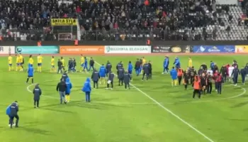 Incidenti i rëndë në Elbasani-Vllaznia/ “Bie çekani” i Disiplinës, pezullim i rëndë për Xhaferrin, dënohet edhe trajneri Martini