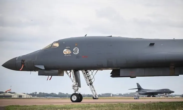 Incidenti pranë bazës RAF Fairford, arrestohen 5 persona pas zbulimit të tre automjeteve të dyshimta, evakuohen 85 familje