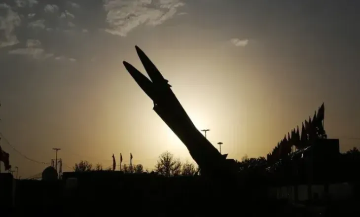 Irani pretendon se goditi mjetin vëzhgues të SHBA-së në Ngushticën e Hormuzit