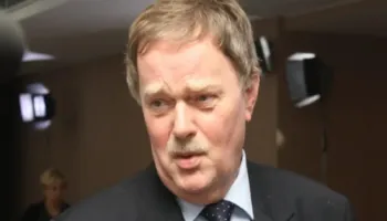 Ish-diplomati Bosch: Ne e detyruam Thaçin t’ia vendoste vetes lakun në fyt, ndihem shumë keq