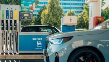Italia vendos çmim tavan për naftën: Një litër, jo më shumë sesa 2,19 euro (…201 lekë)