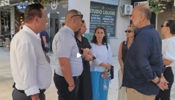 Iu plagos kolegu, avokatët në Durrës bojkotojnë për dy orë seancat gjyqësore