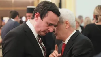 “Jam i indinjuar me Kurtin”, Ahmeti: Duhet të informohet! Po u hoq shqipja në RMV, gjërat nuk do shkojnë mirë!