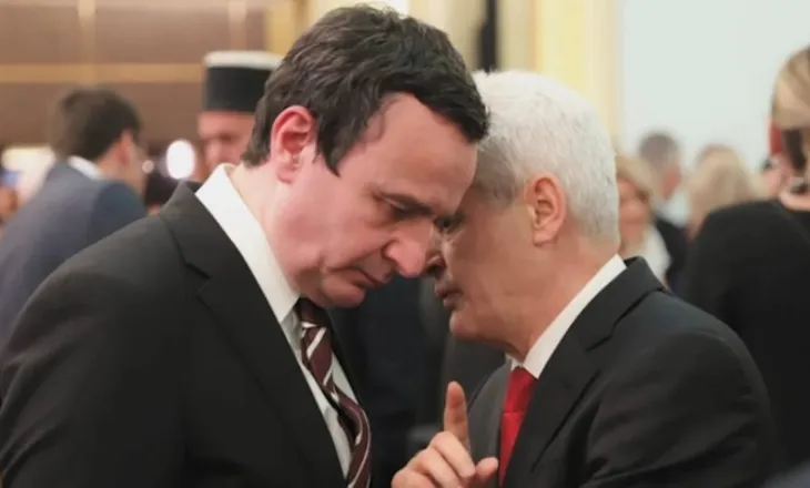 “Jam i indinjuar me Kurtin”, Ahmeti: Duhet të informohet! Po u hoq shqipja në RMV, gjërat nuk do shkojnë mirë!