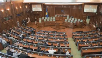 Javë vendimtare në Kosovë: President ose zgjedhje të reja