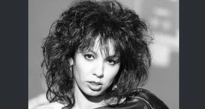 Jennifer Rush, zëri i “The Power of Love”, feston ditëlindjen