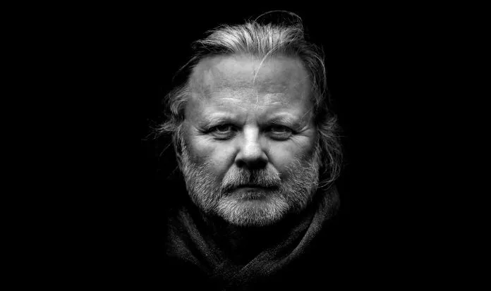Jon Fosse: …është kaq e thjeshtë: arti është paqe!