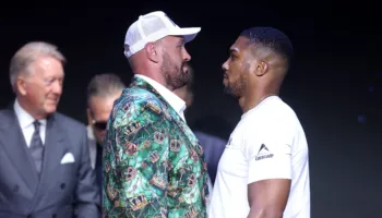 Joshua e Fury dalin “ballë për ballë”: Batuta, fishekzjarre e premtime për “betejën e britanikëve”