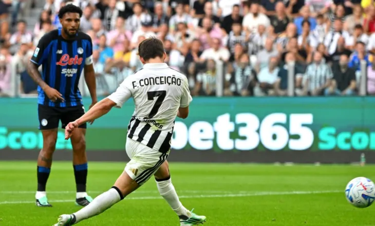 Juventus me shumë “arnime” ndaj Atalantës, por e mbyll në avantazh pjesën e parë (video)
