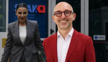 “Ka një feeling të ngrohtë si jaht”/ Vilat luksoze në Palasë! E-maili i Alban Eftimit që ‘fundosi’ Ballukun