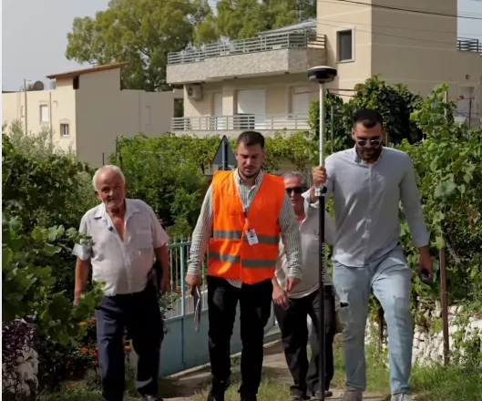 Kadastra “zbarkon” në Piqeras, po punohet për evidentimin e regjistrit kadastral