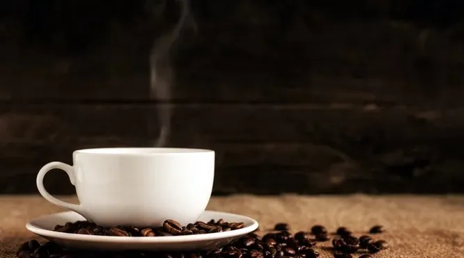 Kakao në kafenë e mëngjesit? Ja si mund të ndikojë në tretje dhe shëndetin e zorrëve