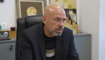 “Kallëzimi në SPAK është idiot”, Manjani: Ligji e ndalon, por gjyqtarët dhe prokurorët po bëjnë grevë…
