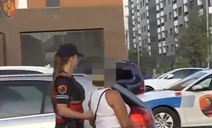 ‘Kam të njohur te Kadastra’! U morën mbi 100 mijë euro qytetarëve, pranga 58-vjeçaes, nën hetim bashkëpunëtorja e saj