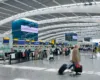 Kaos në aeroportet britanike, kërkohet dorëheqja e shefit të kontrollit ajror
