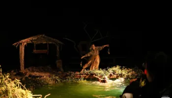 “Karrocë n’Ajr” dërgon publikun e FemArt në një udhëtim mes humbjes, besës dhe pranimit