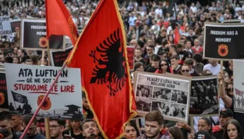 Këmbanat e alarmit në Ballkan