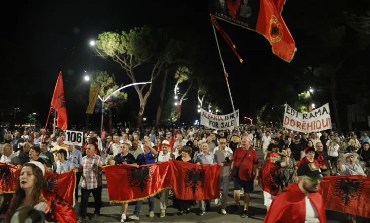 Kërkojnë dorëheqjen e Ramës! Policia procedon me akuza qesharake 20 protestues: Prishën qetësinë publike