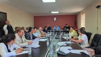 Këshilli Bashkiak i Prrenjasit votoi në unanimitet kundër bashkimit me Bashkinë e Librazhdit 