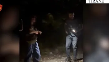 Kishin humbur rrugën pas Malit të Dajtit, shpëtohen dy turistët gjermanë