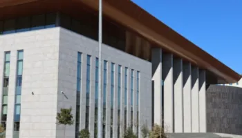 KLGJ e KLP caktuan vetë pagat e sistemit të drejtësisë, qeveria bllokon rrogat e gushtit