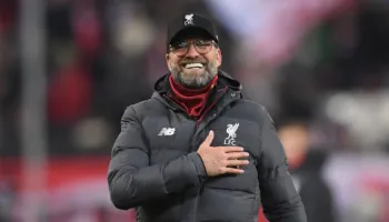 Klopp i gëzuar për dënimin e Manchester City, Liverpool mund të fitojë dy tituj në Angli nga vendimi!