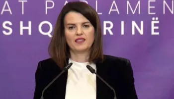 Koçiu dënon incidentin ndaj Iris Luarasit: E shëmtuar, nuk përfaqëson Shqipërinë europiane