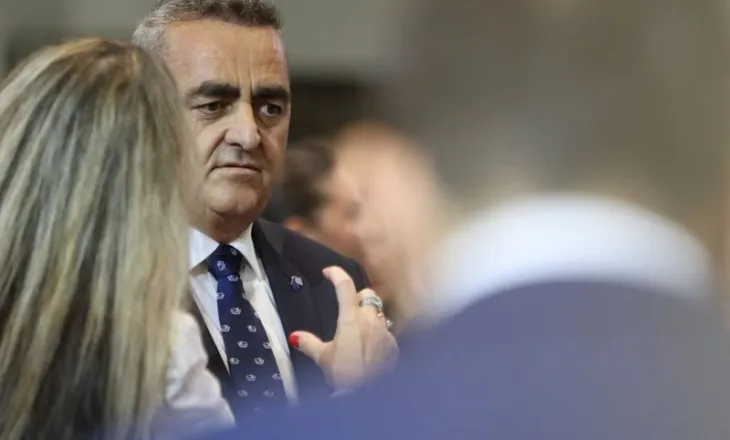 Komentet për njeriun e “Agimit të Artë”, Fredi Beleri trazon Greqinë