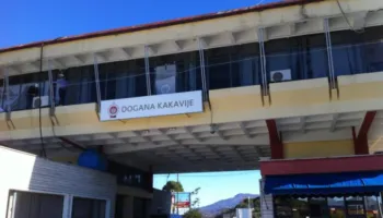 Kontrabandë mishi dhe peshku nga Athina me autobusët e linjës Greqi-Shqipëri, arrestohet një nga shoferët, tjetri nën hetim!