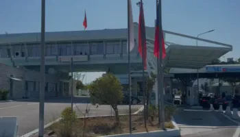 Kontrabandë në Kakavijë/ 685 kg mish dhe 83 kg peshk, arrestohet shoferi i autobusit